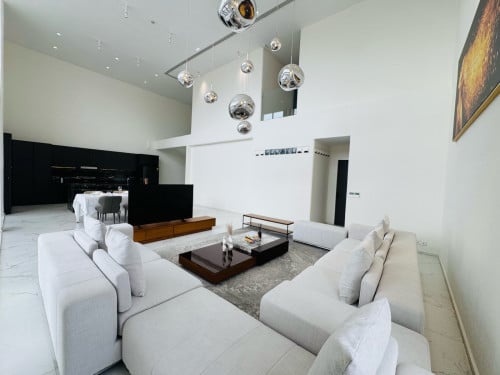 Duplex 4 Bedrooms Pengthouse For Rent in Toul Kork 10 Minutes From Vattanac Capital