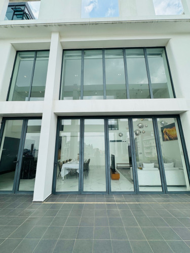 Duplex 4 Bedrooms Pengthouse For Rent in Toul Kork 10 Minutes From Vattanac Capital