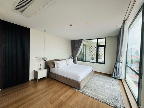 Duplex 4 Bedrooms Pengthouse For Rent in Toul Kork 10 Minutes From Vattanac Capital