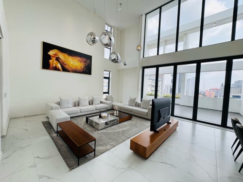 Duplex 4 Bedrooms Pengthouse For Rent in Toul Kork 10 Minutes From Vattanac Capital