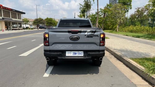 FORD RANGER RAPTOR ( សាំង ) FOR SALE