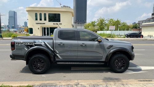 FORD RANGER RAPTOR ( សាំង ) FOR SALE