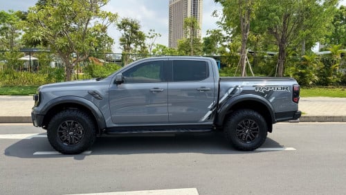 FORD RANGER RAPTOR ( សាំង ) FOR SALE
