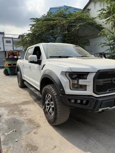 Ford raptor F150 ឆ្នាំ2018តម្លៃពិសេស 55500$ចរចារ