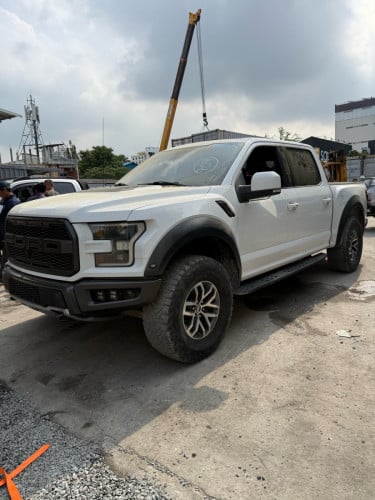 Ford raptor F150 ឆ្នាំ2018តម្លៃពិសេស 55500$ចរចារ