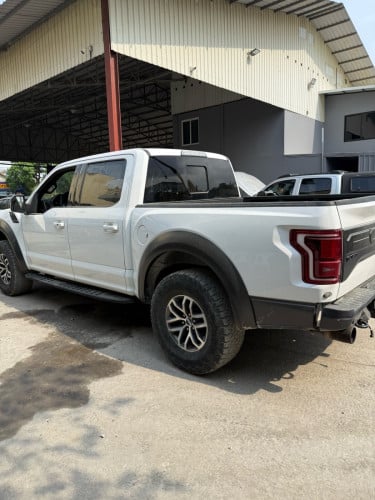 Ford raptor F150 ឆ្នាំ2018តម្លៃពិសេស 55500$ចរចារ