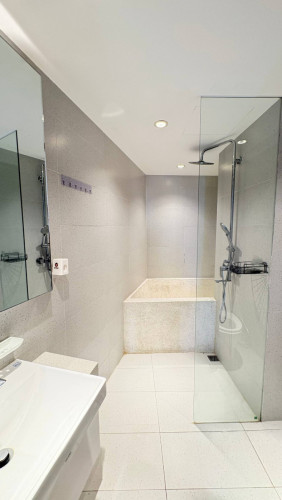 Fully Furnished 1-BR near TK Avenue for rent