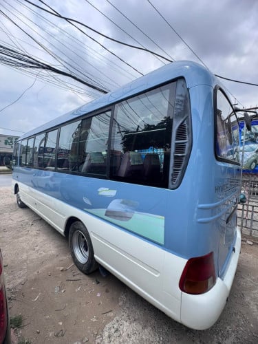 Hyundai county