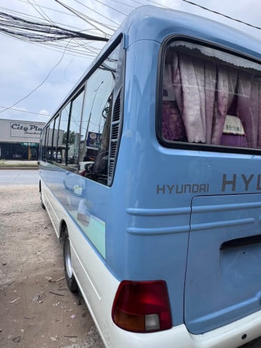 Hyundai county