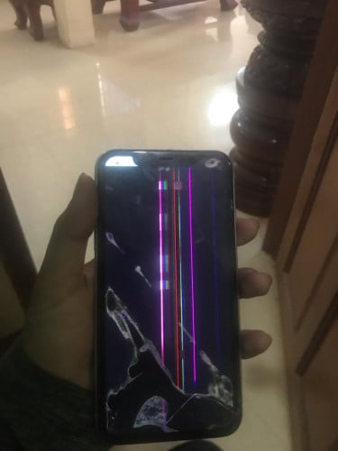 Iphone កាត់មកពីគេមេចលក់ចឹង