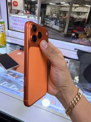 Iphone17promax 256G ZA មានខ្សែរ ដុំសាកorignal