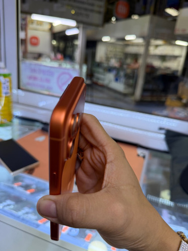 Iphone17promax 256G ZA មានខ្សែរ ដុំសាកorignal