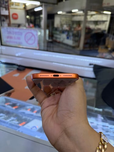 Iphone17promax 256G ZA មានខ្សែរ ដុំសាកorignal