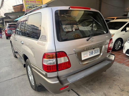 Land Cruiser 01