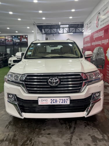 LandCruiser GXR 2016 V8 Fulloption