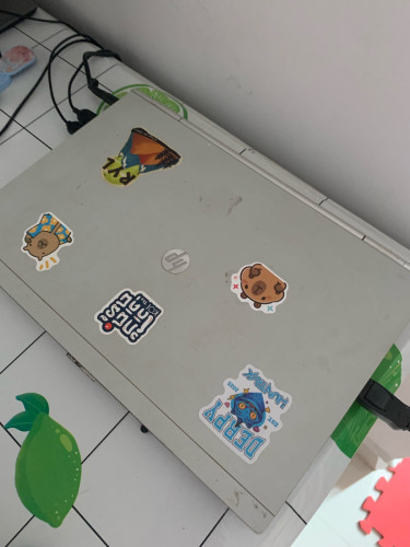 Laptop HP សំរាប់លក់