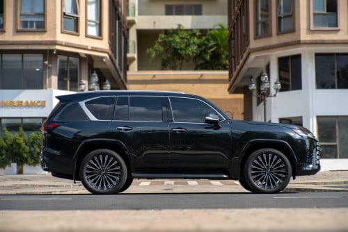 LEXUS LX700H VIP Seat