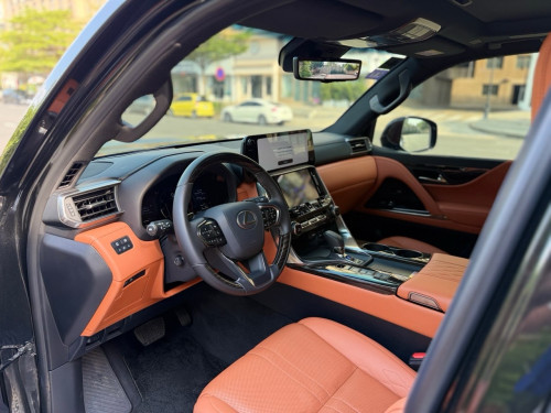 LEXUS LX700H VIP Seat