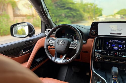 LEXUS LX700H VIP Seat