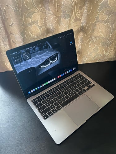Macbook air M1 តម្លៃល្អ (Sold)