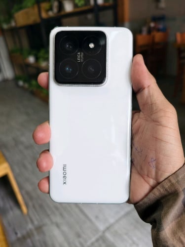 mi 14 Pro 12/256G Ch នៅស្អាត លក់ត្រូវការលុយ