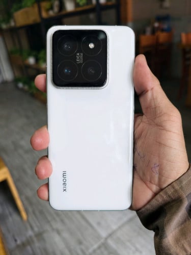 mi 14 Pro 12/256G Ch នៅស្អាត លក់ត្រូវការលុយ