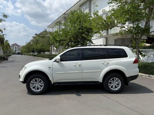 Mitsubishi Pajero Sport 2015​ ម៉ាសុីនម៉ាសូត