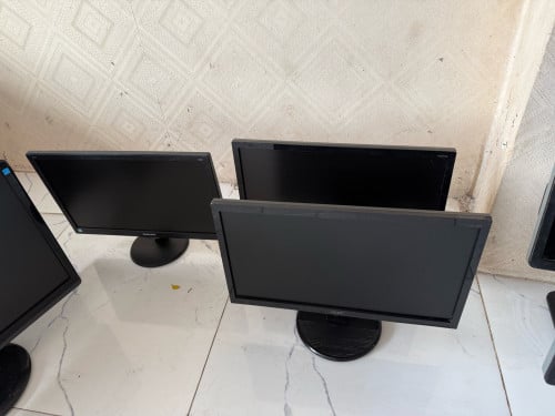 Monitor ចាប់ឆាយ នៅស្អាតទាំងអស់ 8គ្រឿង