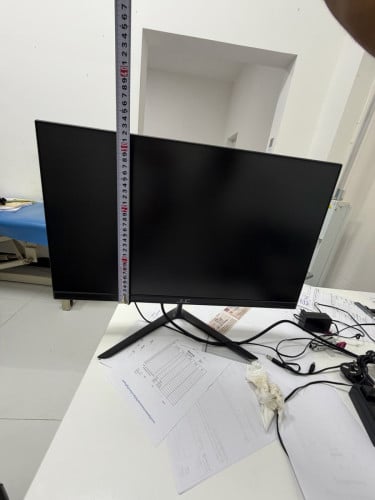 Monitor J&C