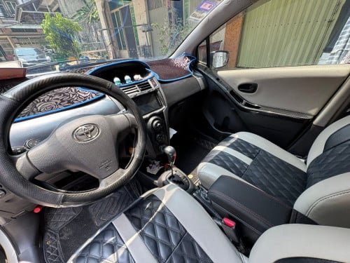 O vitz 08 ធានាឡានស្អាត ស៊ីនមួយជុំ លេងហើយ