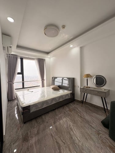 One Bedroom Under Market