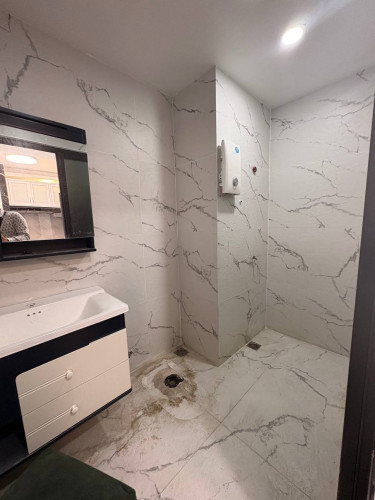 One Bedroom Under Market