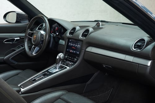 Porches Boxster 718 (2017)