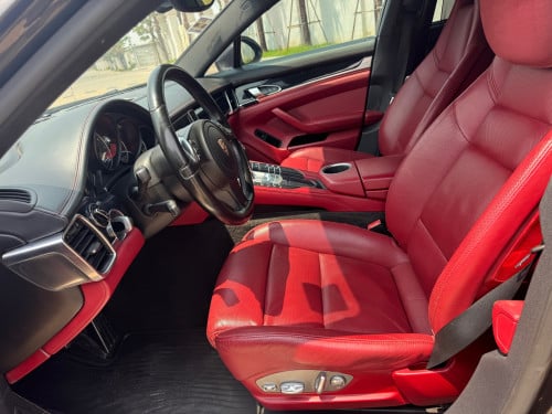 Porches Panamera