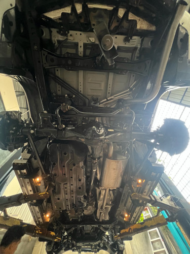 PRADO 2015 (ម៉ាស៊ូត)