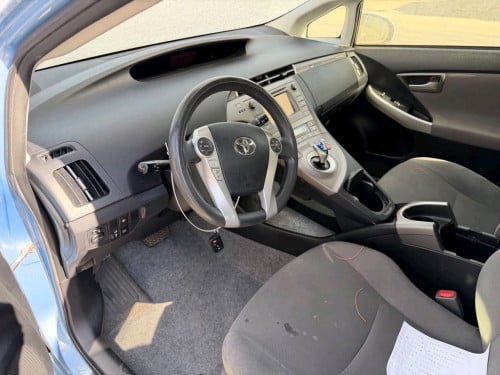 Prius 014 plug in 014 (កក់មុនតម្លៃល្អ)