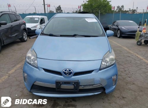 Prius 014 plug in 014 (កក់មុនតម្លៃល្អ)
