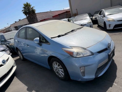 Prius 014 plug in 014 (កក់មុនតម្លៃល្អ)
