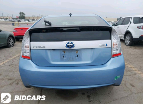 Prius 014 plug in 014 (កក់មុនតម្លៃល្អ)