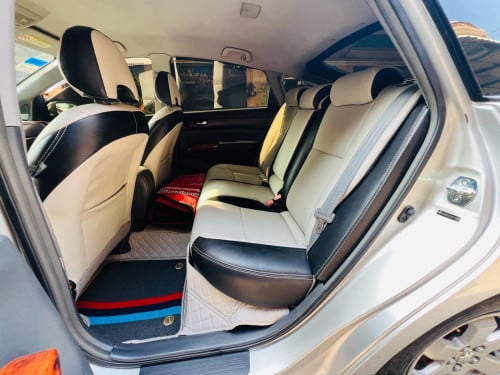 Prius 04 full option រំលោះសុទ្ធបាន