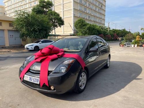 Prius 07 half full តម្លៃពិសេសសម្រាប់អ្នកកក់មុនគេ