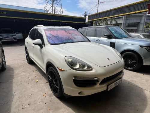 Psoche Cayenne S 2011 hybrid