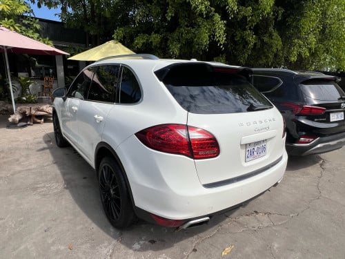 Psoche Cayenne S 2011 hybrid