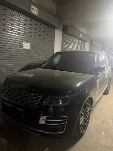 Range Rover Vogue V8 5.0 Four seats