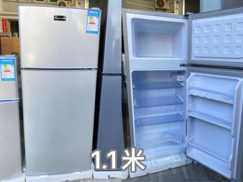 refrigerator / fridge/small fridge