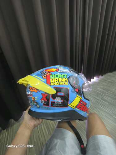 sell full face helmet  size L wear 3 time only