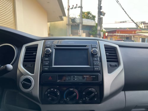 Tacoma 2013 ពណ៍ប្រាក់ ប៉ុង២ ឡានថ្មីខ្លាំង លក់អត់កាត់ថ្លៃ