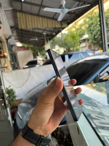 Tecno Camon20pro 256G Ram8G Sim2 Global សានុំស្រុីន