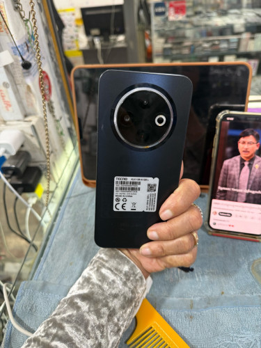 TECNO SPARK 30c 128g6G99%