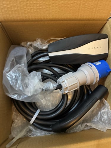 Tesla Model 3/Y Charger 16/32A មិនត្រូវការម៉ាស់ដី